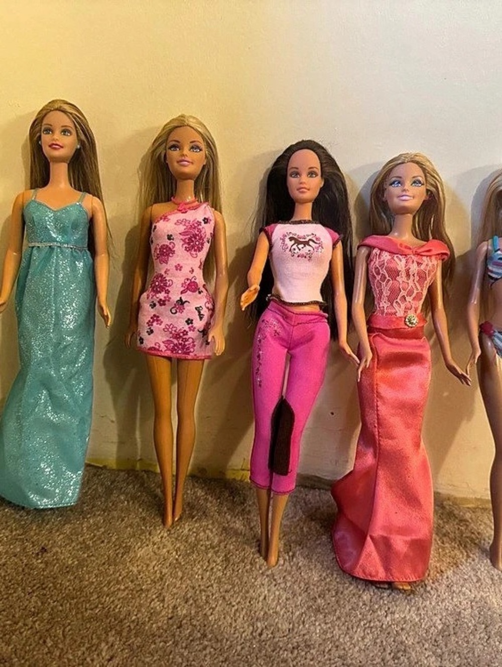 Barbie Fashion Doll Lot with Clothes